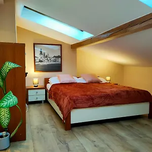 https://krakow-old-town-apartment.krakowhotelspoland.com